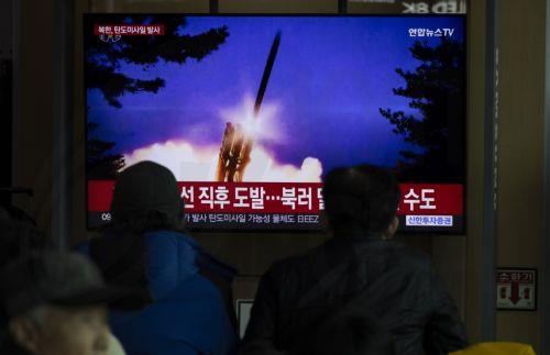 Η Βόρεια Κορέα εκτόξευσε βαλλιστικούς πυραύλους, στο Πεκίνο Πρόεδρος της Νότιας Κορέας