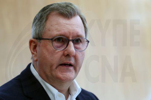 Σε κάθειρξη 15 ετών για παιδεραστία καταδικάστηκε ο πρώην αρχηγός DUP της Βόρειας Ιρλανδίας