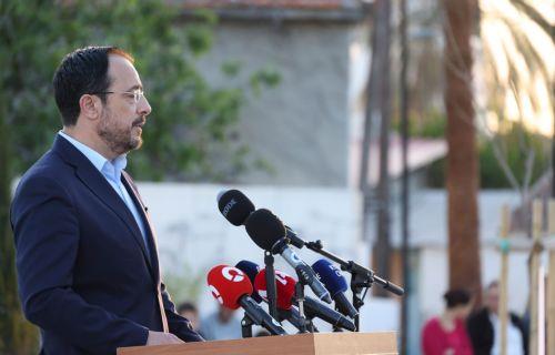 Cumhurbaşkanı: Kıbrıs meselesinde işimiz kolay değil; çözüm çabası aralıksız sürüyor