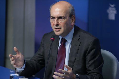 Maliye Bakanı Yunanistan Ekonomi Bakanı ile Lefkoşada bir araya geldi