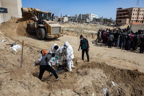 Αξιωματούχος ΟΗΕ «σοκαρισμένος» από αναφορές ομαδικών τάφων στη Γάζα