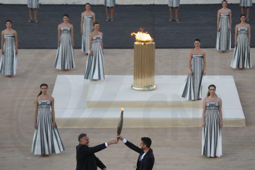 Η Ελλάδα αποχαιρέτησε με συγκίνηση και υπερηφάνεια την Ολυμπιακή Φλόγα