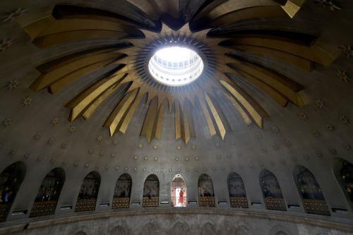 Θραύσματα από πυραύλους έπεσαν κοντά στον Πανάγιο Τάφο