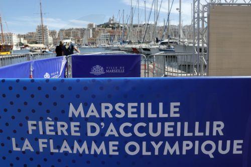 Η φλόγα των Ολυμπιακών Αγώνων φτάνει στο λιμάνι της Μασσαλίας