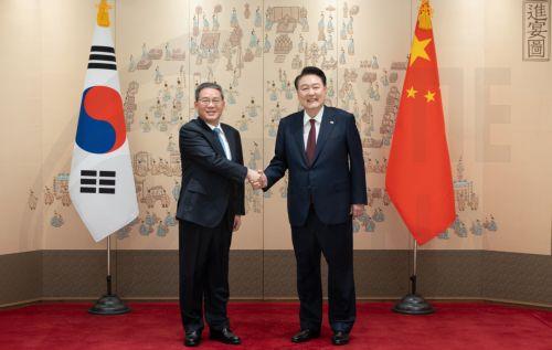 Συμφωνία Ν. Κορεάς-Κίνας να ξεκινήσουν διπλωματικό διάλογο