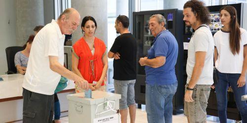 Πληροφορίες για τον ορθό τρόπο ψηφοφορίας από Έφορο Εκλογών