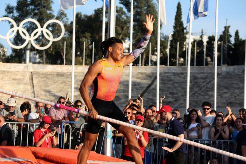 Βόλος 2024: Νέο πανελλήνιο ρεκόρ με 5,93 μέτρα για τον Εμμανουήλ Καραλή