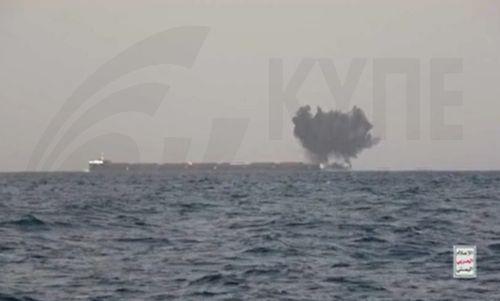 Εμπορικό πλοίο ανέφερε εκρήξεις στην Ερυθρά Θάλασσα