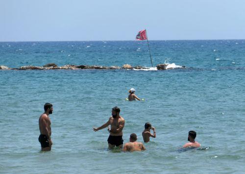 Ρύπανση σε παραλία Αγ.Τύχωνα, να αποφεύγεται η κολύμβηση λέει το Τμ. Περιβάλλοντος