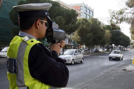 Σύλληψη 25χρονου για υπόθεση οδήγησης με υπερβολική ταχύτητα