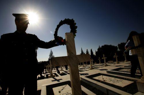 Η επίδραση του 1974 στην κυπριακή και την ελλαδική λογοτεχνία, μιλούν στο ΚΥΠΕ Βουτουρής, Γαλάζης και Νικολαΐδης