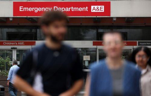 Επτά νεκροί στην Αγγλία σε σύγκρουση οχήματος στο αντίθετο ρεύμα με περιπολικό της Αστυνομίας