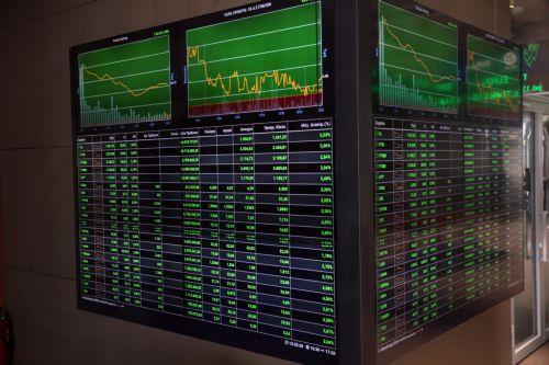 Αμετάβλητες οι μετοχές στο ξεκίνημα των συναλλαγών στα ευρωπαϊκά χρηματιστήρια