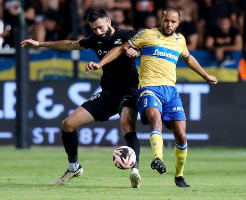 APOEL, Avrupada penaltılarda mağlup; Konferans Liginde yoluna devam ediyor