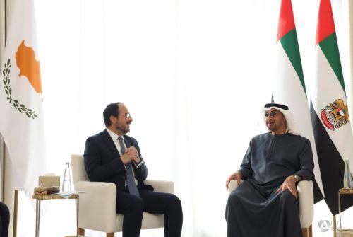 رئيس الجمهورية إلى الإمارات العربية المتحدة عقب القمة الثلاثية في الأردن