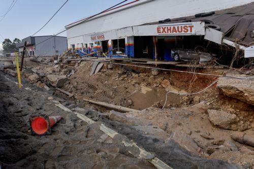 ΗΠΑ: Τουλάχιστον 200 οι νεκροί από τον τυφώνα Ελίν, σύμφωνα με  αξιωματούχους