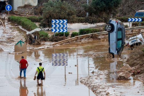 Για δεκάδες και δεκάδες αγνοούμενους από τις πλημμύρες κάνει λόγο η ισπανική κυβέρνηση