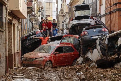 FM expresses full solidarity to Spanish counterpart after devastation caused by floods