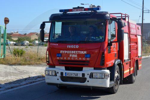 Υπό έλεγχο φωτιά στην επαρχία Λεμεσού, διαχειρίσιμη φωτιά στην επαρχία Λευκωσίας
