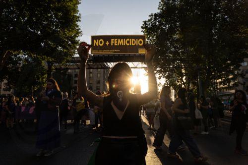 Η βία κατά γυναικών η «πιο διαδεδομένη» παραβίαση ανθρ. δικαιωμάτων, λέει το Γραφείο Επ. Νομοθεσίας