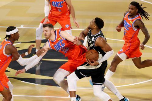 Γύρισε ο Giannis, νίκησαν οι Μπακς