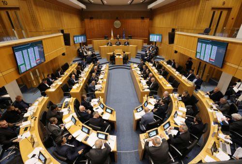 Συνεχίστηκε την Τρίτη το απόγευμα η συζήτηση του κρατικού προϋπολογισμού