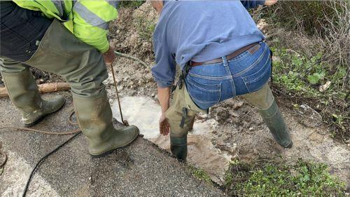 Η αντικατάσταση αγωγών του ΤΑΥ στις Πάνω Πλάτρες επηρεάζει το οδικό δίκτυο