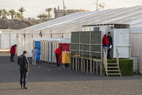 «Μας εγκαταλείψατε» λένε οι αρχές των Κανάριων Νησιών λόγω μεταναστευτικού