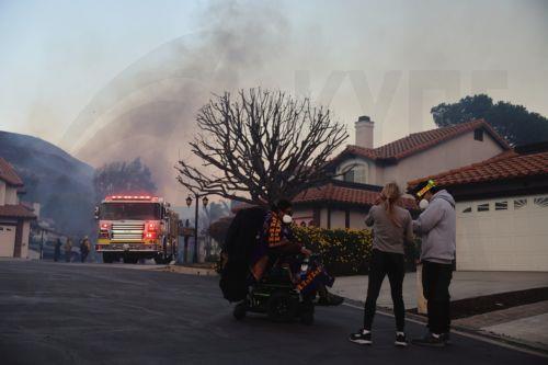 Βοήθεια από Κογκρέσο για πυρκαγιές ζητά ο Μπάιντεν