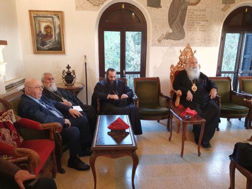 Συναντήθηκε με Τυχικό ο Αρχιεπίσκοπος, είπε ότι αναμένει γραπτώς την αποκήρυξη αποτειχιστών