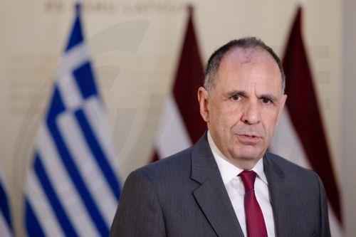 Μomentum in Cyprus issue must not be lost, Greek Foreign Minister says