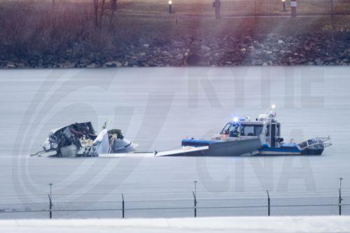 Στους 55 επίσημα οι νεκροί από το αεροπορικό δυστύχημα στον ποταμό Ποτόμακ στις ΗΠΑ