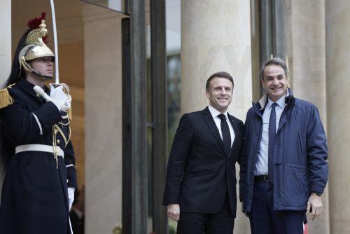 Στην ανανέωση ελληνογαλλικής αμυντικής συμφωνίας αναφέρονται γαλλικά ΜΜΕ