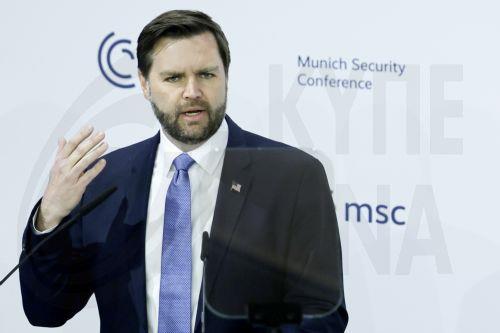Ο Αντιπρόεδρος ΗΠΑ παρευρέθηκε στην τελετή επιστροφής σορού Αμερικανού στρατιώτη
