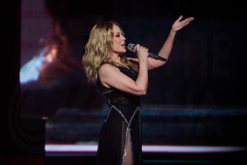 Το τραγούδι «Cant Get You Out Of My Head» συγκέντρωσε πάνω από ένα δισ. streams