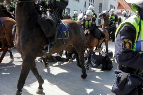 Πάγωμα περιουσιακών στοιχείων σε νεοναζιστική οργάνωση επέβαλε η Βρετανία