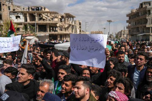 Πρώτη άφιξη φορτίου σιταριού στη Συρία μετά την ανατροπή Άσαντ