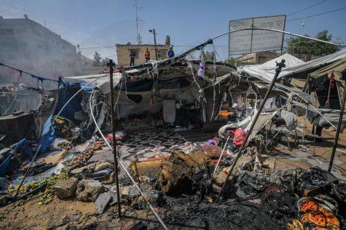 Δεκαεπτά νεκροί σε ισραηλινά πλήγματα τα ξημερώματα στη Γάζα