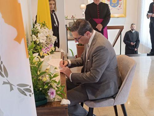 Ο Πάπας ακούραστος υπέρμαχος ενότητας και αξιοπρέπειας, έγραψε ο ΥΠΕΞ στο συλλυπητήριο μήνυμά του