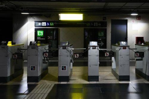 Η ηλεκτροδότηση αποκαθίσταται σταδιακά σε Βαρκελώνη και Χώρα των Βάσκων