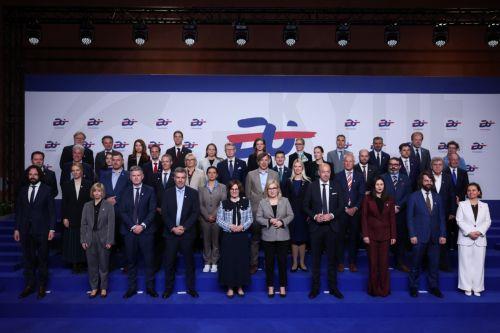 Ανάγκη δράσης κατά παραπληροφόρησης, είπε η Υπ. Γεωργίας στο Άτυπο Συμβούλιο στη Βαρσοβία