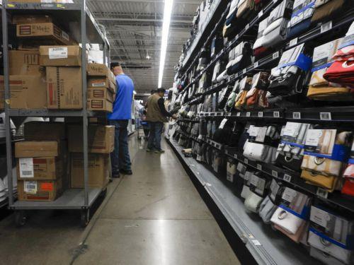 Μείωση πέραν του 50% στο εμπορικό έλλειμμα των ΗΠΑ τον Απρίλιο