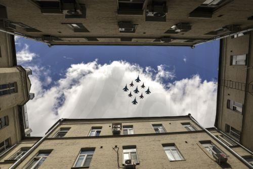 Στο στόχαστρο drones Ουκρανίας για δεύτερη συνεχόμενη νύχτα η Μόσχα