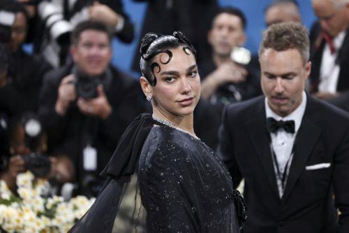 Η Dua Lipa δηλώνει ευγνώμων για την κοσοβάρικη υπηκοότητα που έλαβε