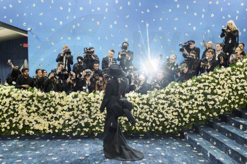 Η τρίτη εγκυμοσύνη της Rihanna και η εντυπωσιακή εμφάνισή της στο Met Gala