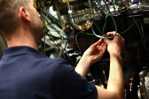 Stellantis και Renault εγκαταλείπουν το υδρογόνο, BMW, Hyundai, Toyota συνεχίζουν