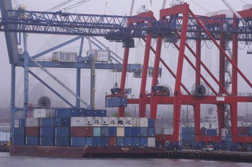 Ο Τραμπ ζητά δασμούς 50% στις εισαγωγές από ΕΕ από 1η Ιουνίου