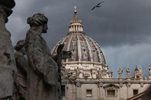 Τέσσερις ψηφοφορίες την Πέμπτη στο κονκλάβιο των καρδιναλίων