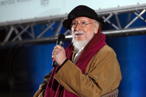 Πέθανε ο Διονύσης Σαββόπουλος