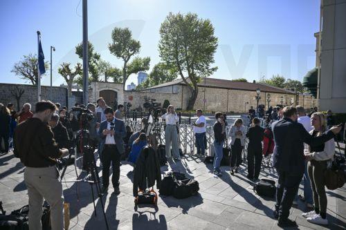 Η ρωσική αντιπροσωπεία περιμένει τους Ουκρανούς στις 10 το πρωί στην Κωνσταντινούπολη, λέει ο επικεφαλής της